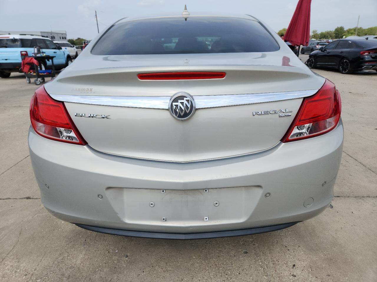 2011 BUICK Regal