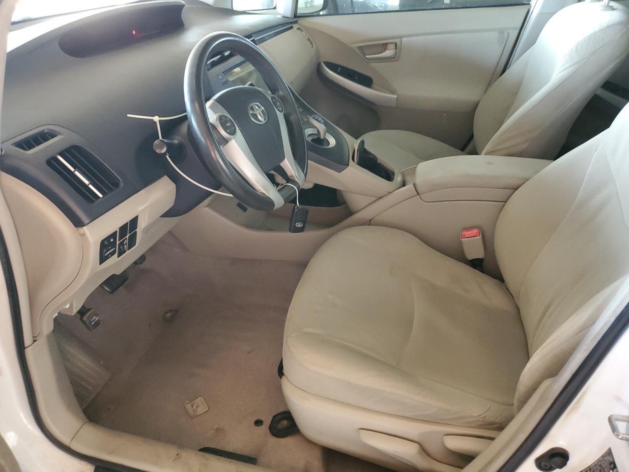 2011 TOYOTA PRIUS
