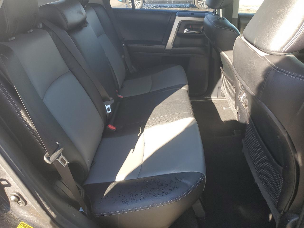 2016 TOYOTA 4Runner
