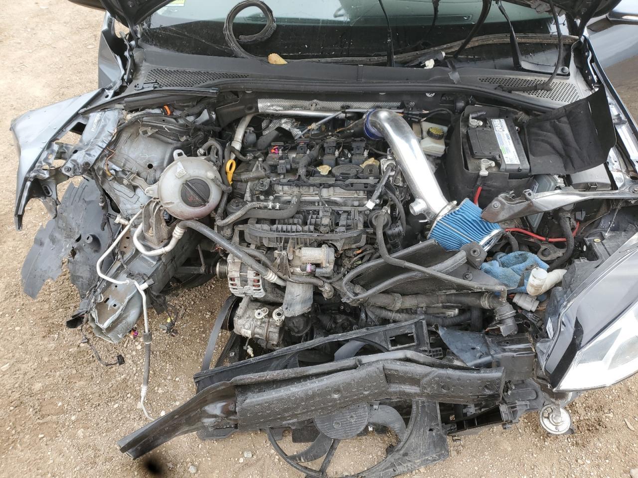 2016 VOLKSWAGEN GOLF