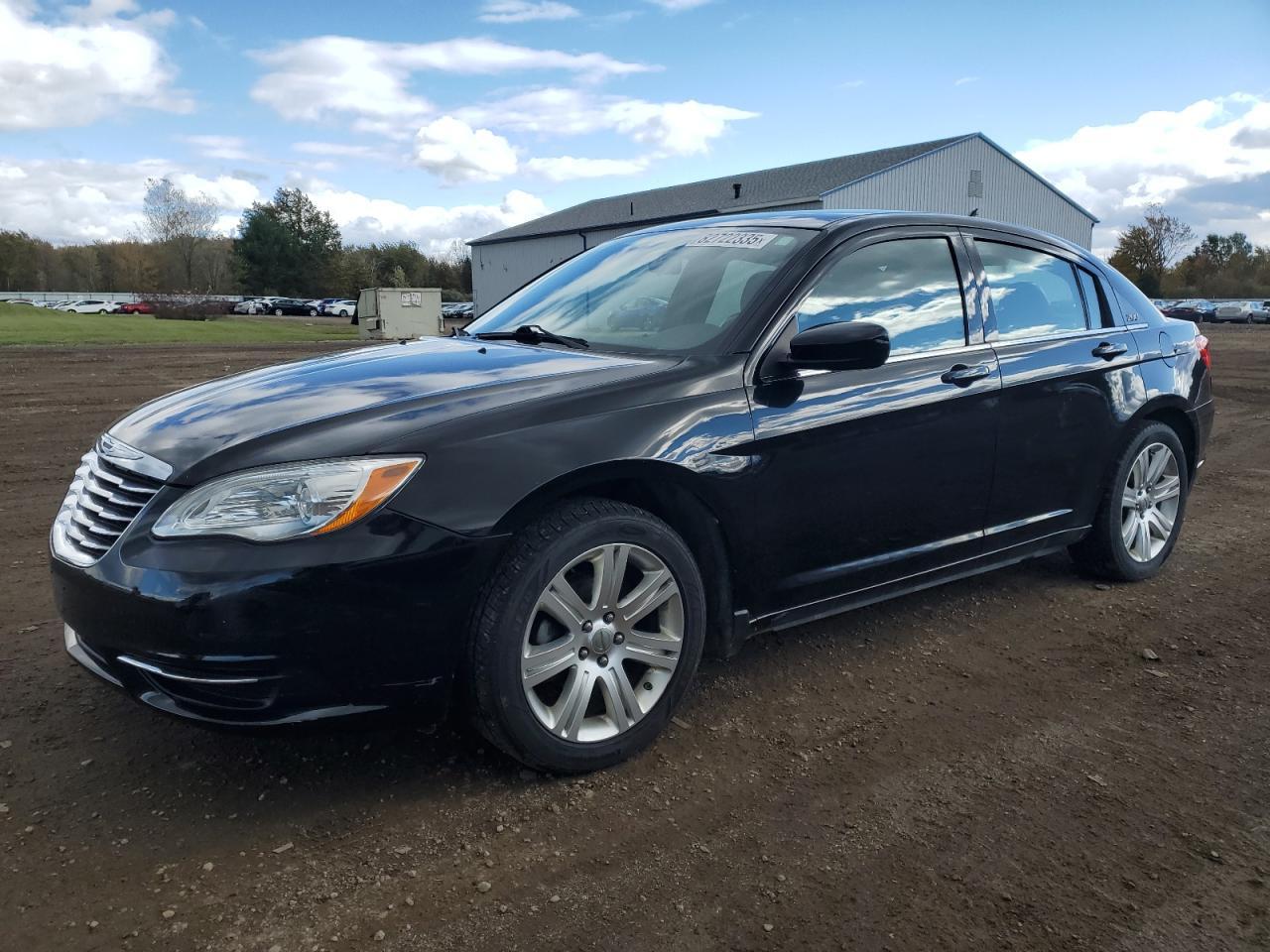 2011 CHRYSLER 200