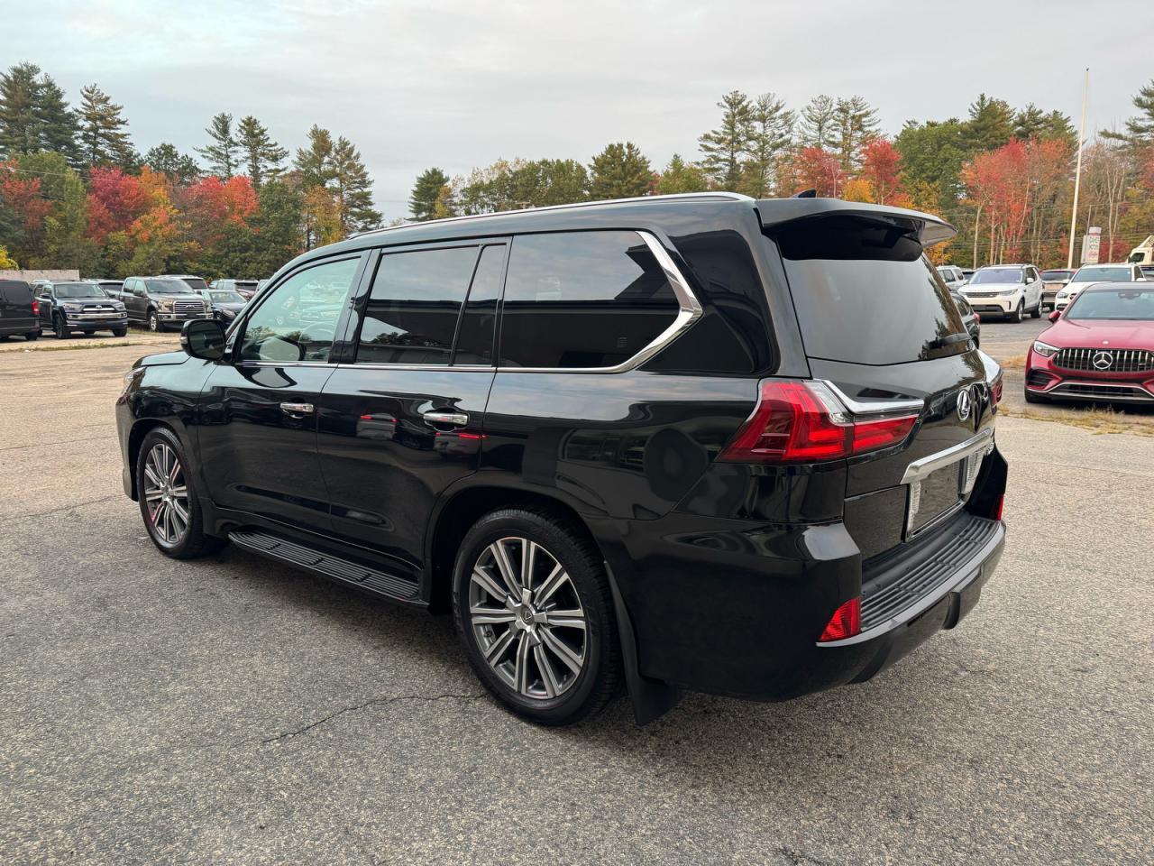 2016 LEXUS LX 570