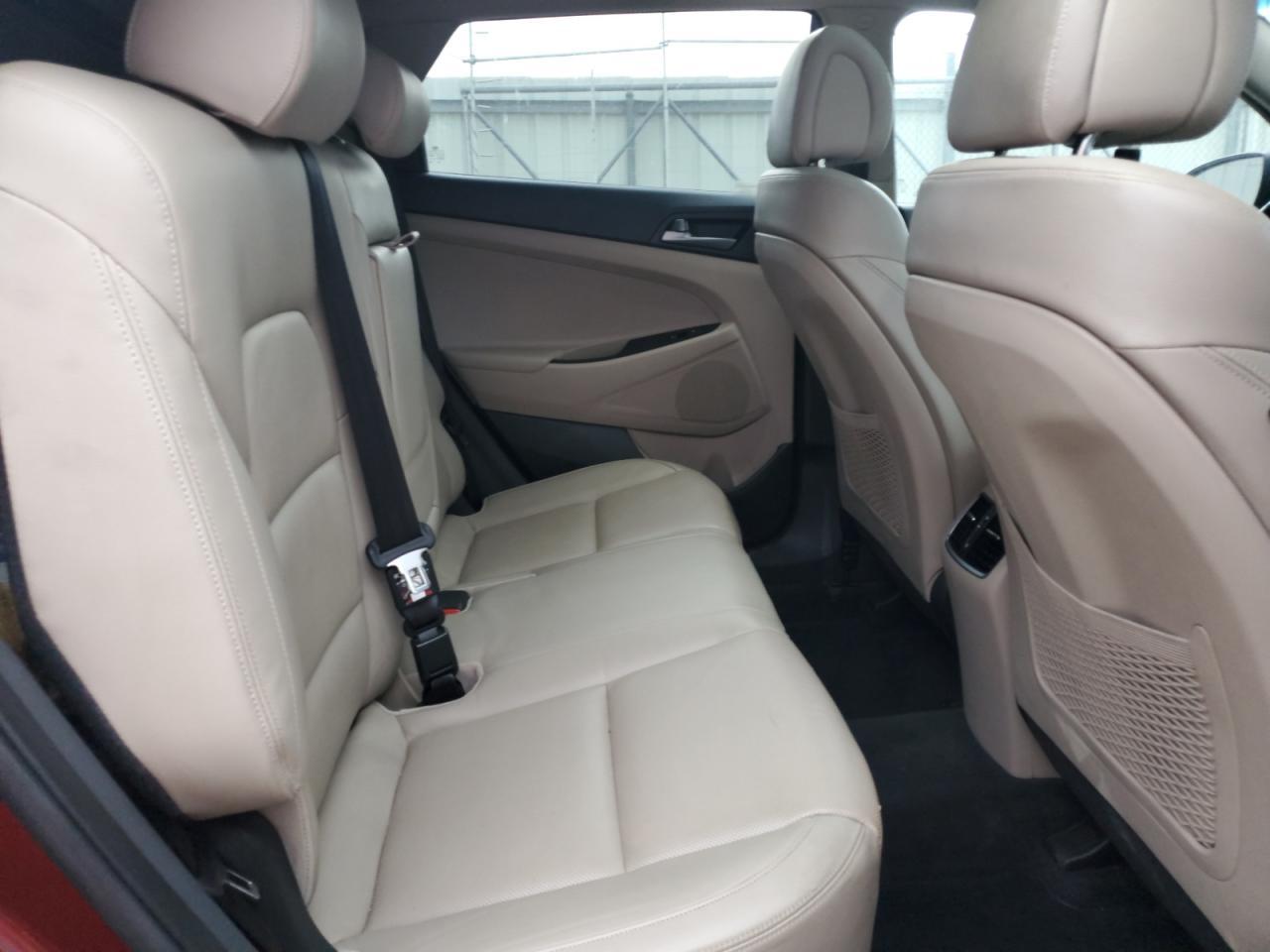 2016 HYUNDAI TUCSON