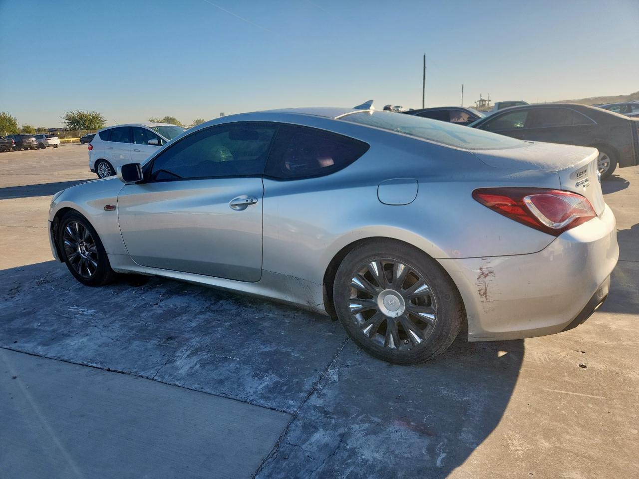 2013 HYUNDAI GENESIS
