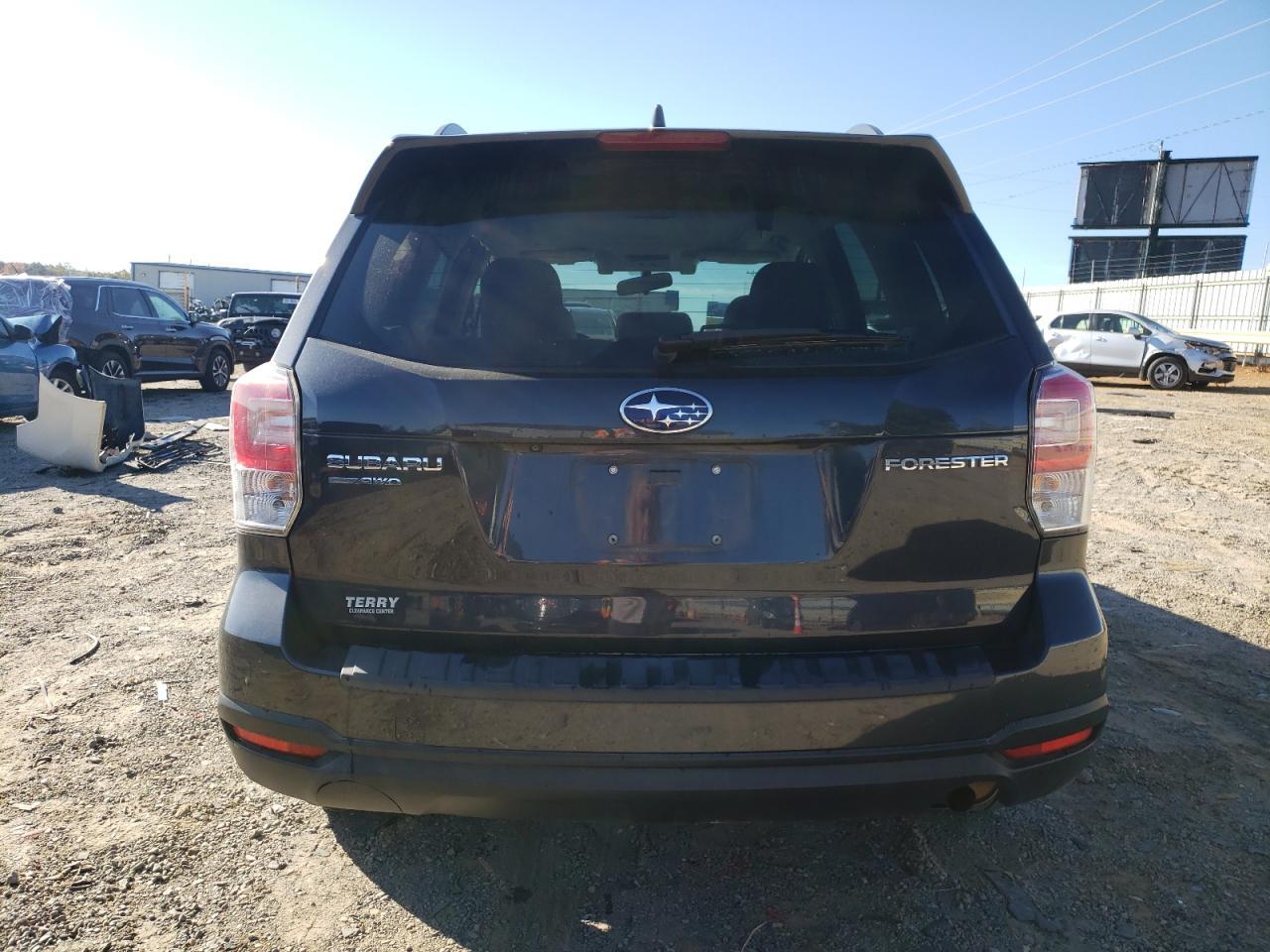 2018 SUBARU FORESTER