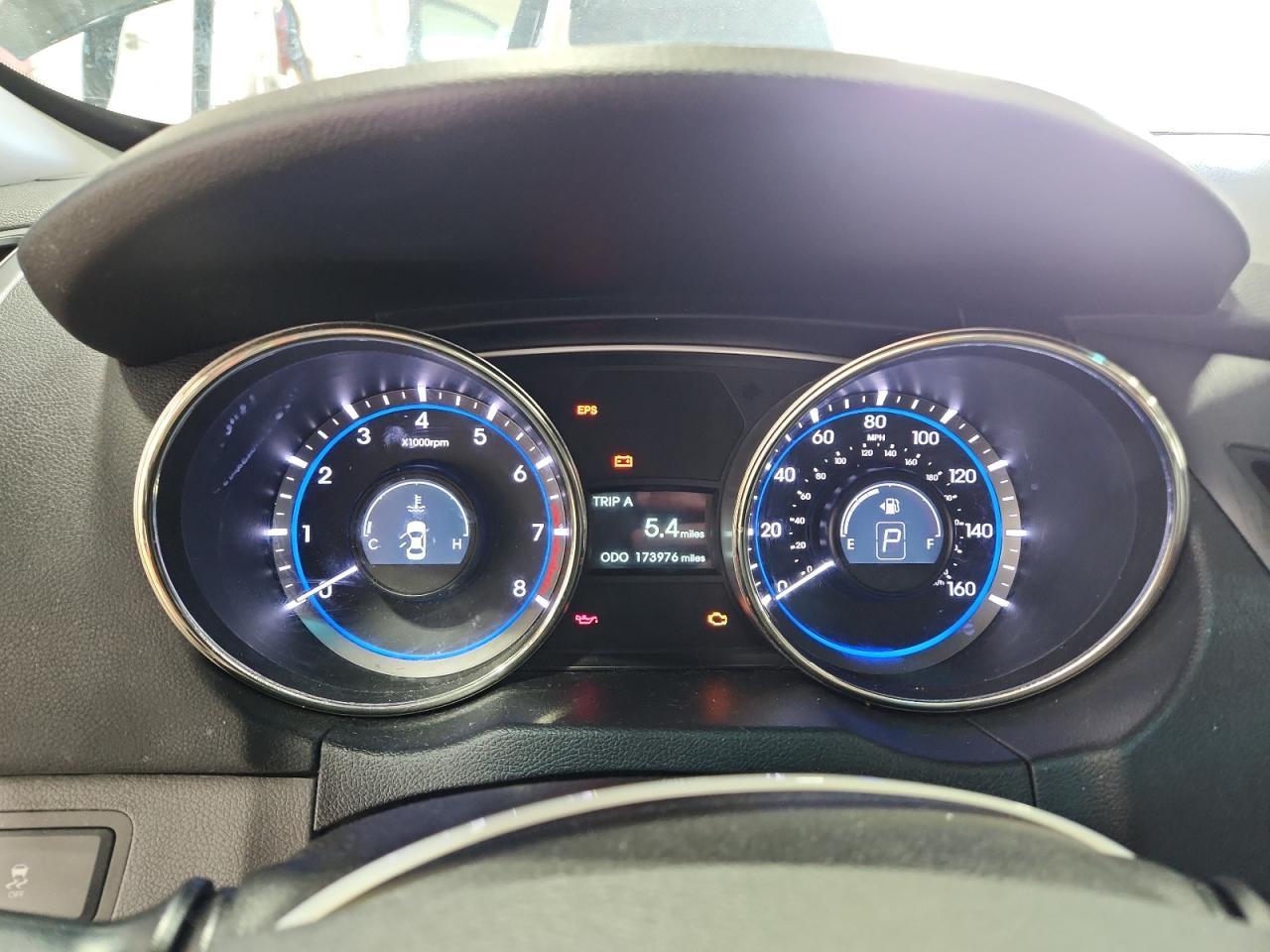 2012 HYUNDAI SONATA