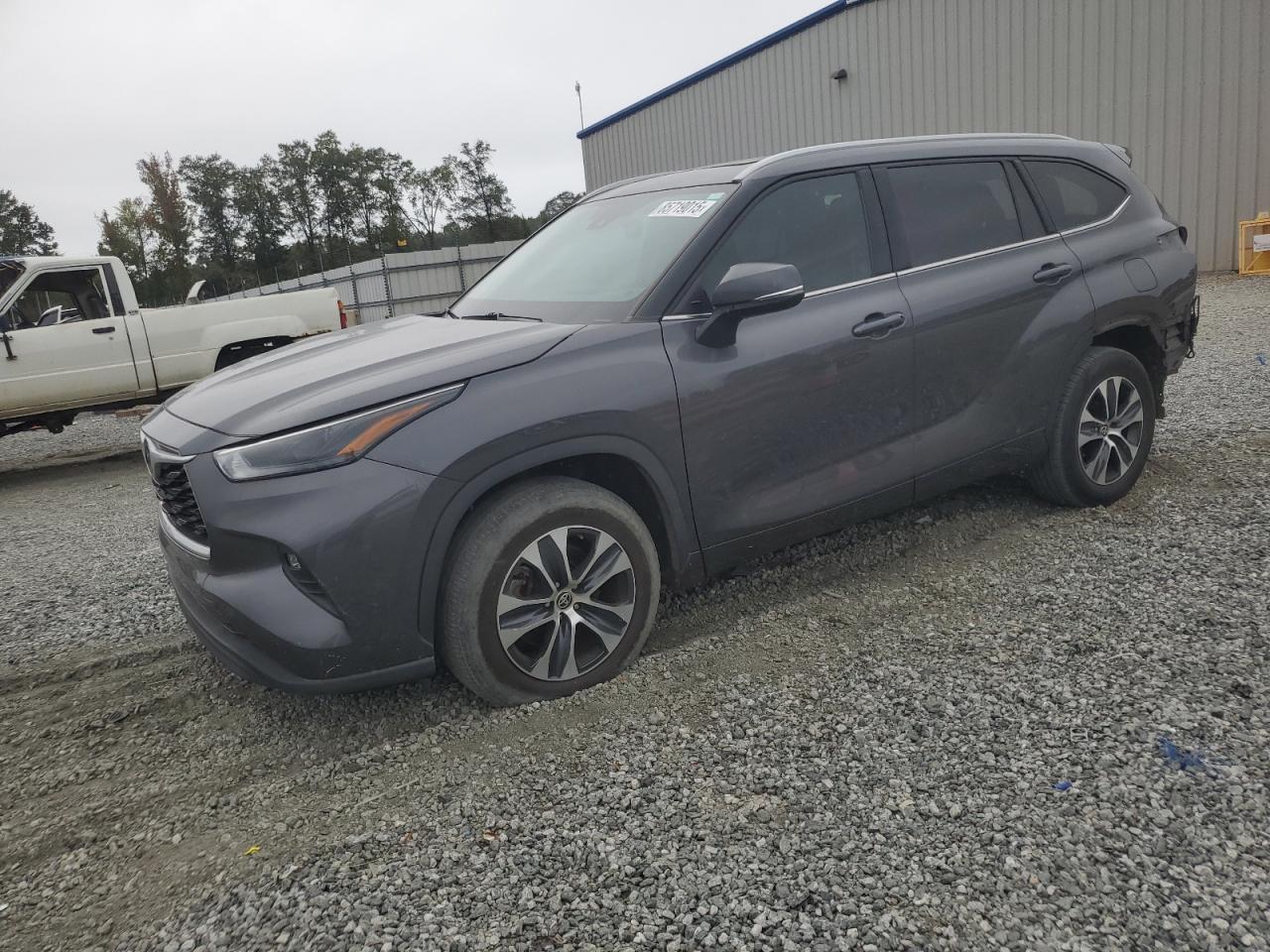 2022 TOYOTA HIGHLANDER