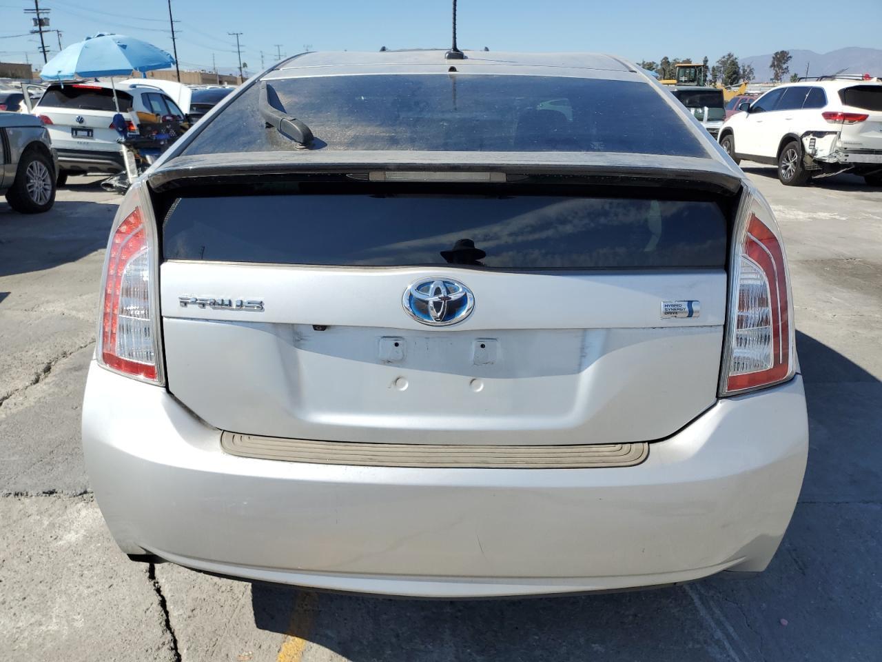 2015 TOYOTA PRIUS