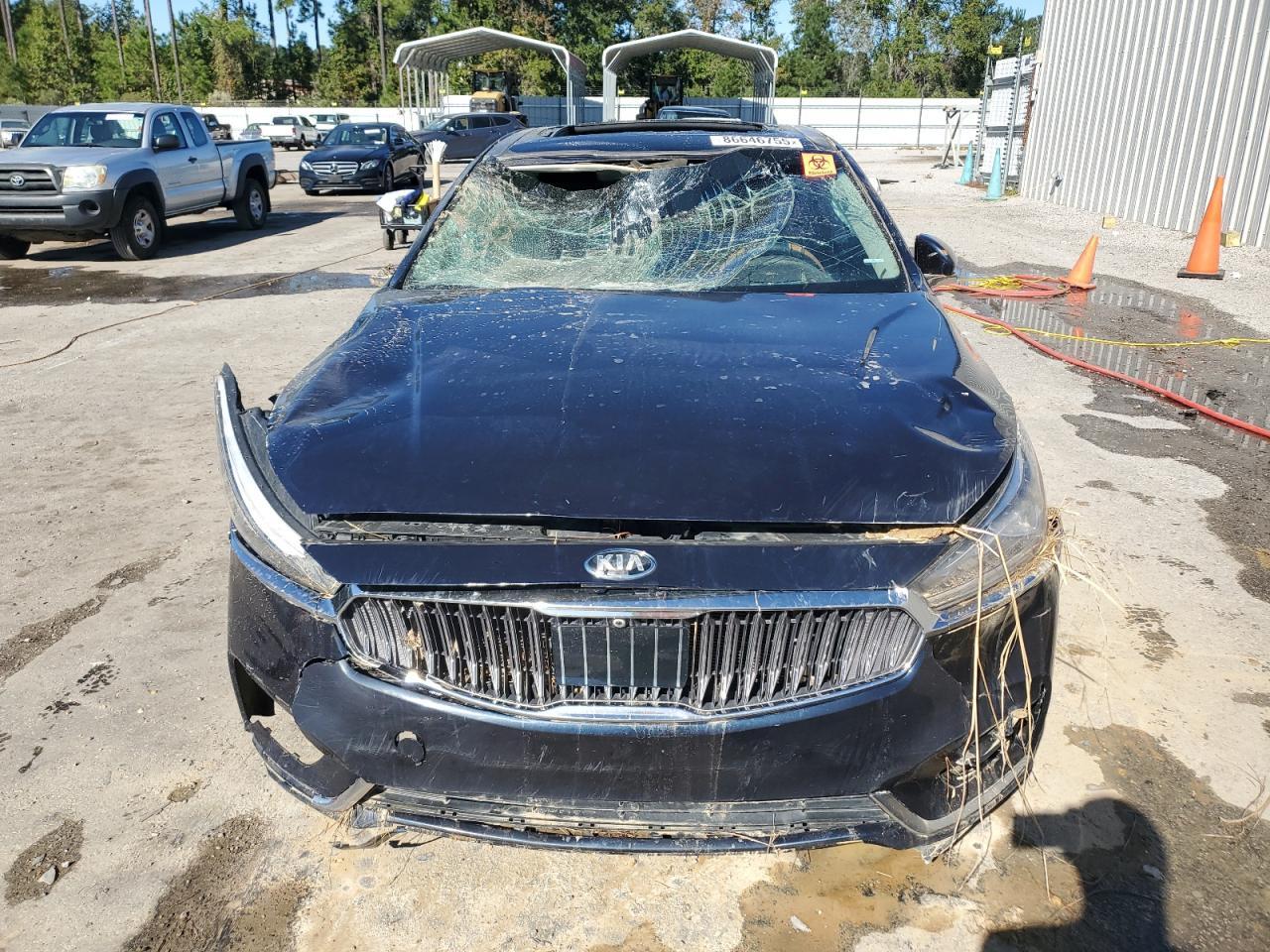 2017 KIA Cadenza