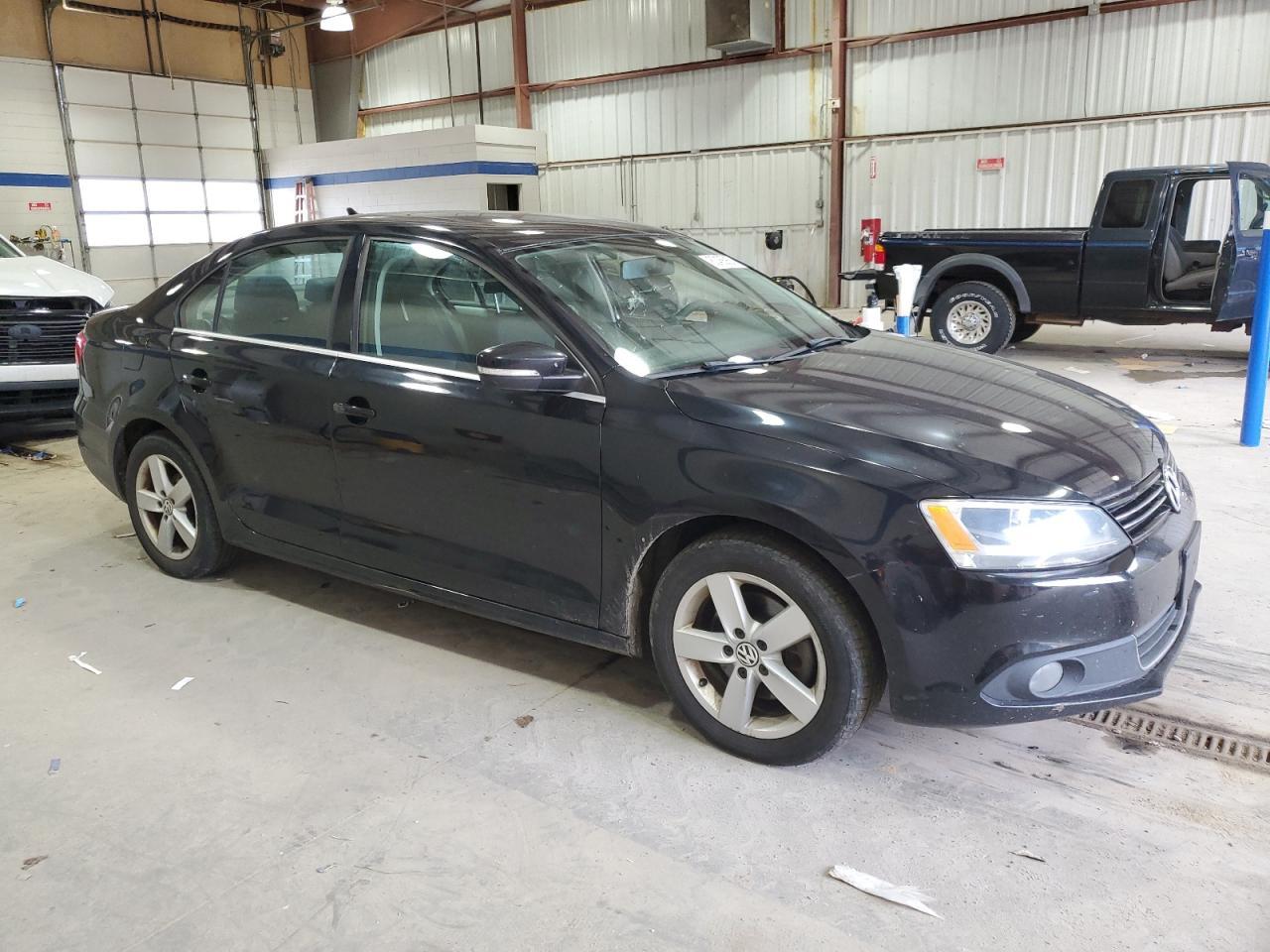 2012 VOLKSWAGEN JETTA