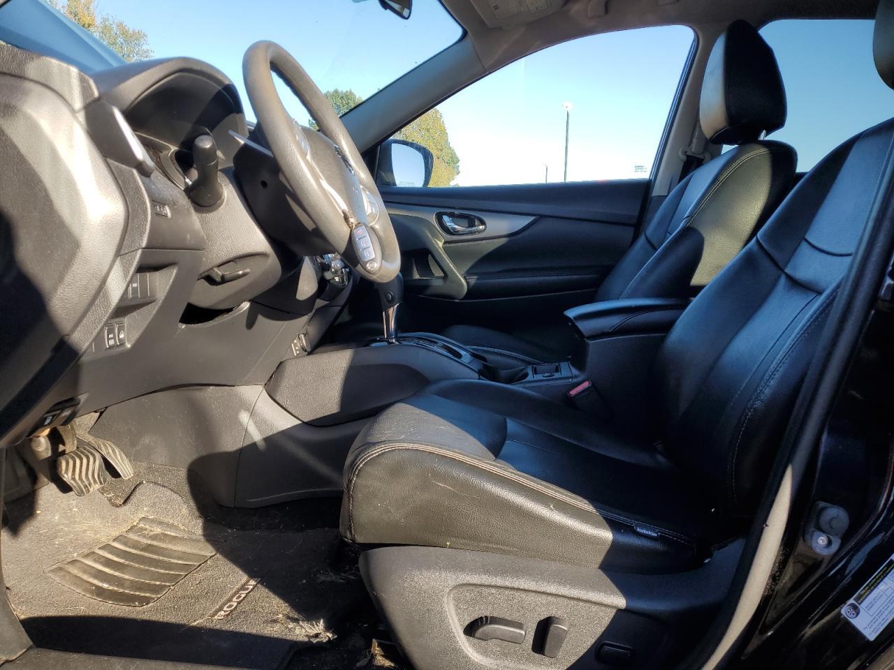 2015 NISSAN ROGUE