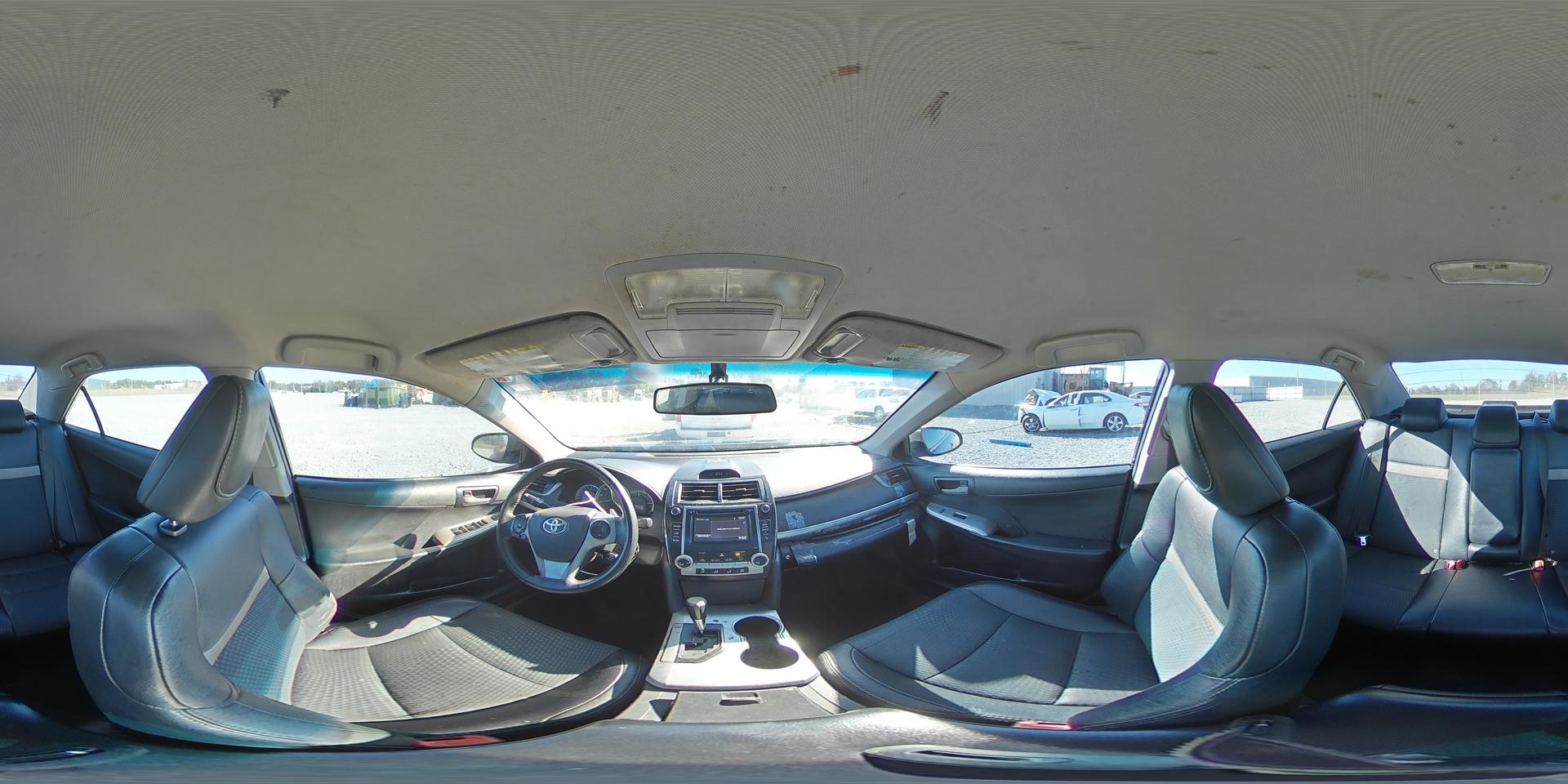 2014 TOYOTA CAMRY