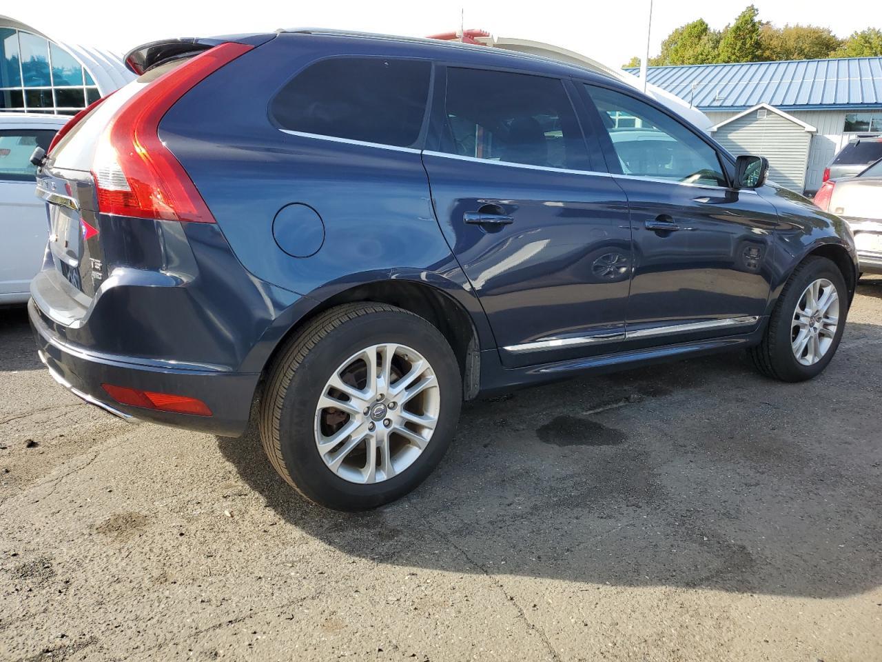 2015 VOLVO XC60