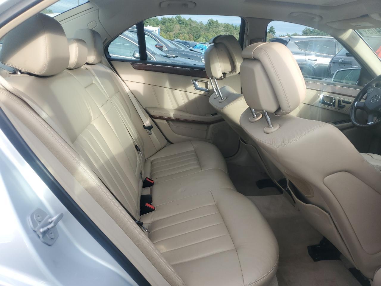 2010 MERCEDES-BENZ E-Class