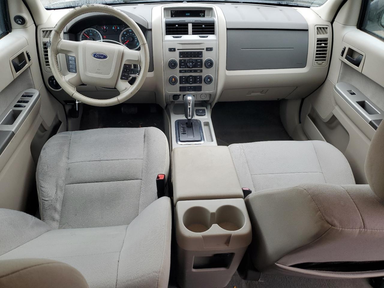 2010 FORD ESCAPE