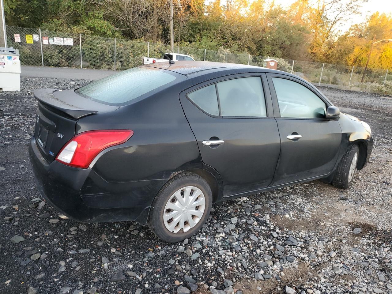 2013 NISSAN VERSA