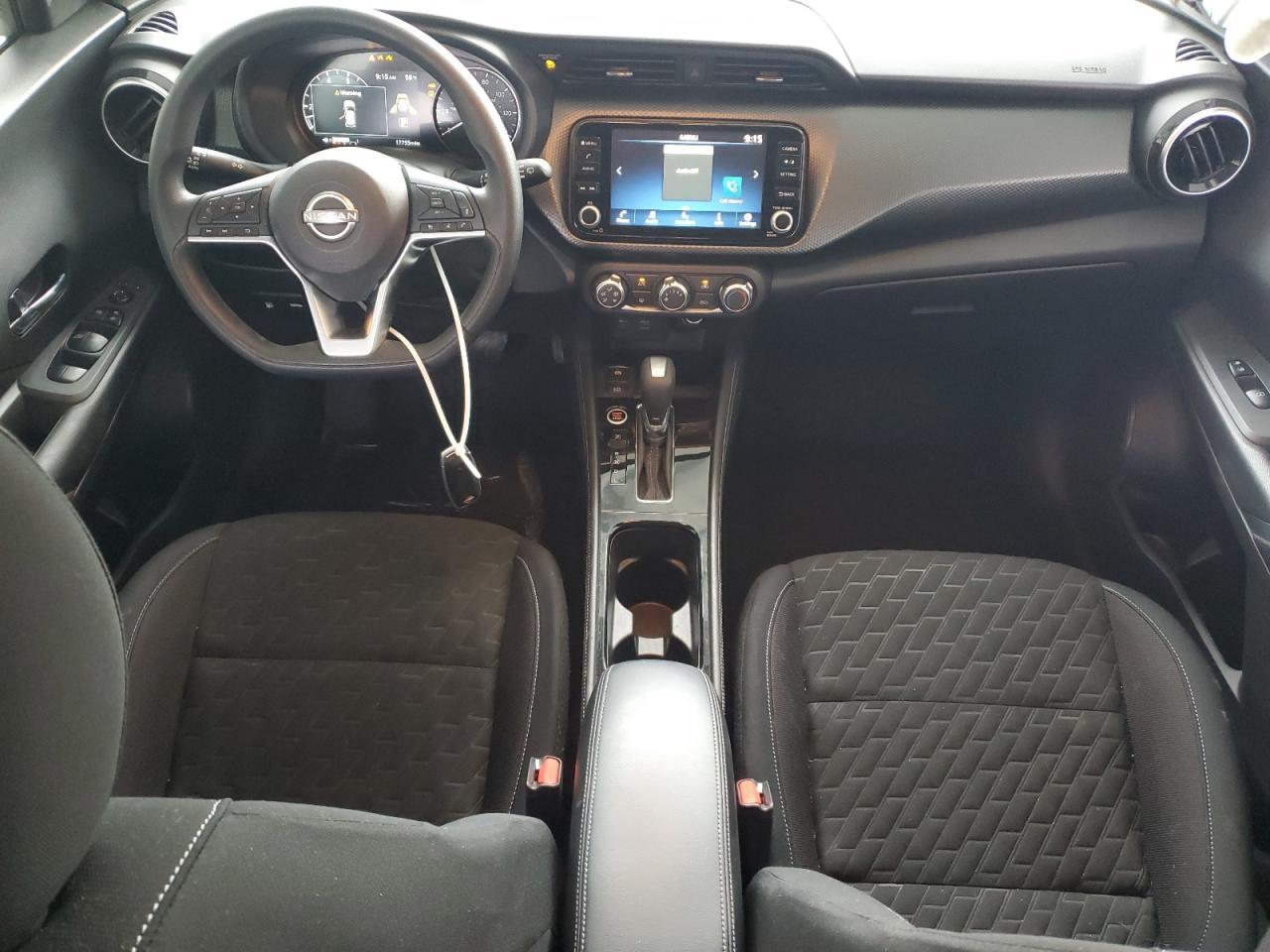 2023 NISSAN KICKS