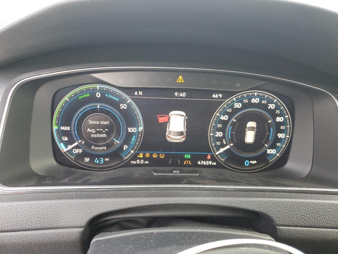 2018 VOLKSWAGEN e-Golf