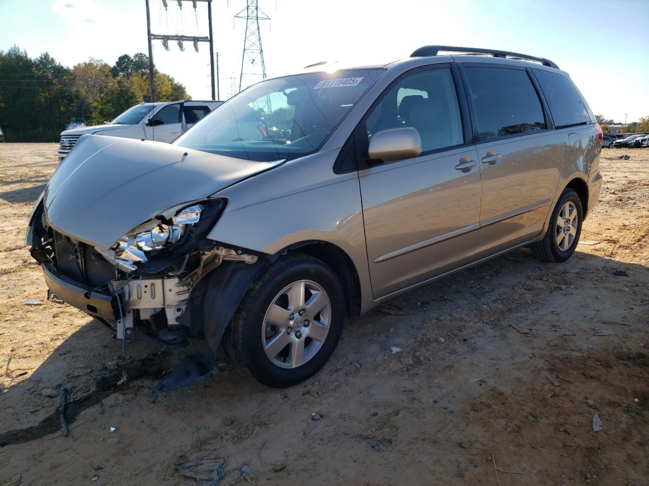 2009 TOYOTA SIENNA