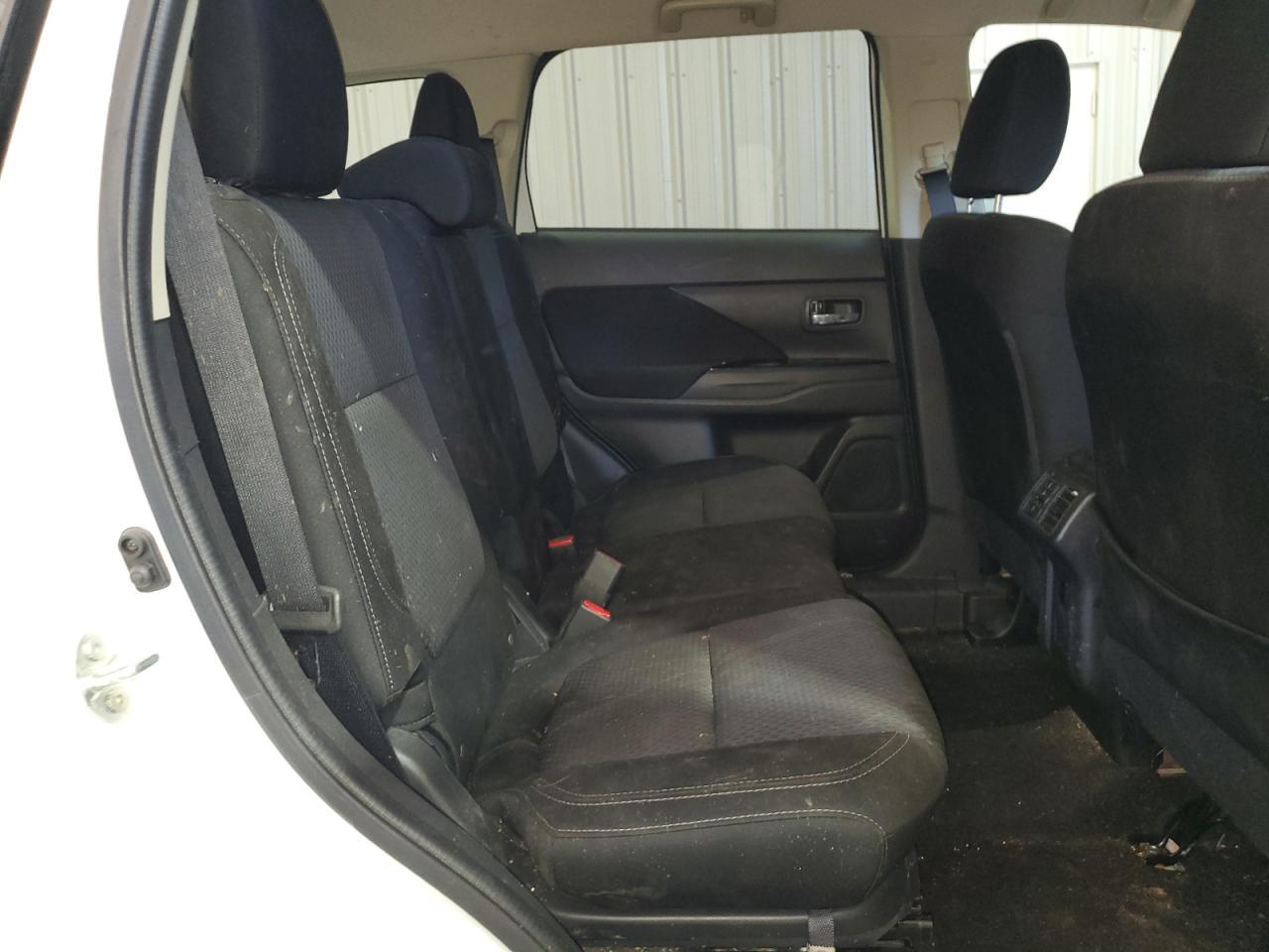 2019 MITSUBISHI outlander