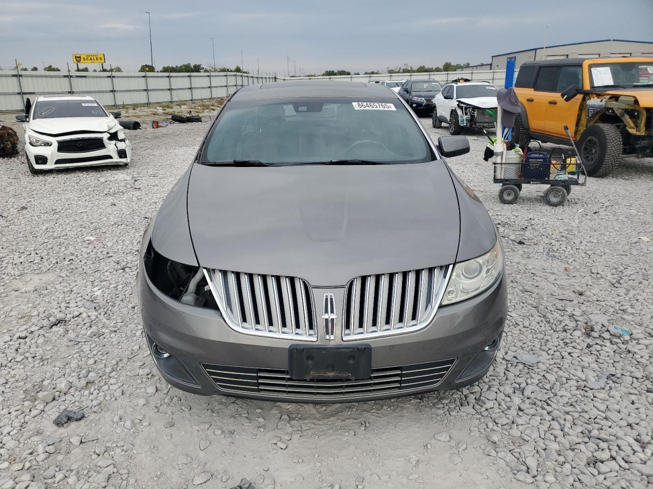 2011 LINCOLN MKS