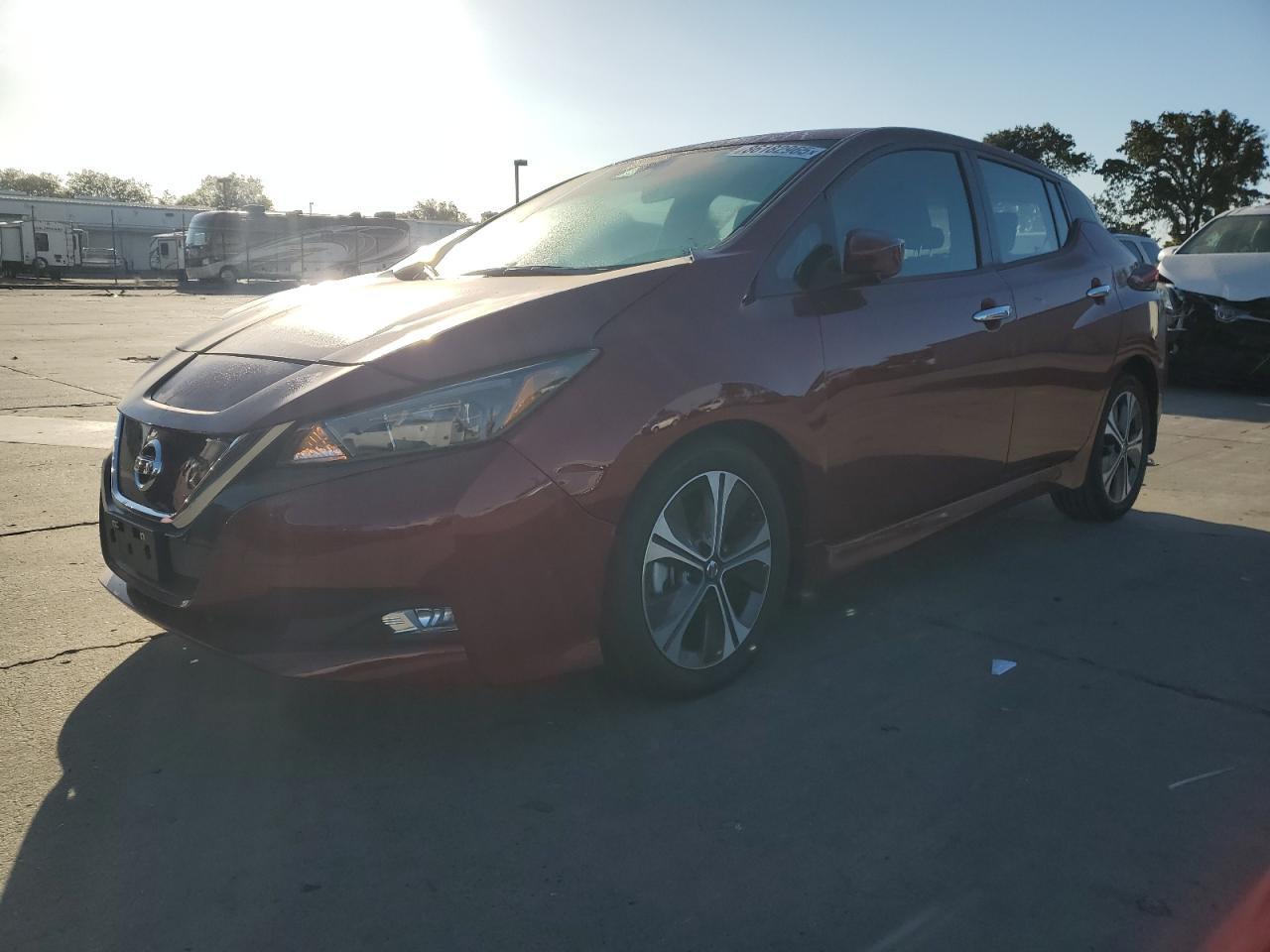 2022 NISSAN LEAF