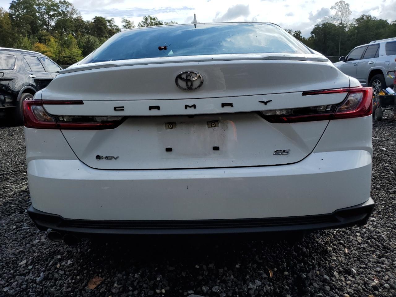 2025 TOYOTA CAMRY