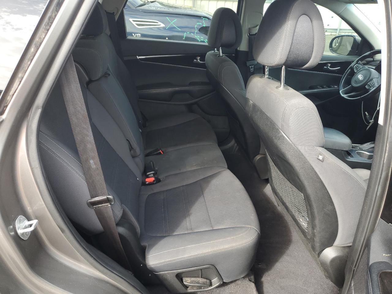 2016 KIA SORENTO