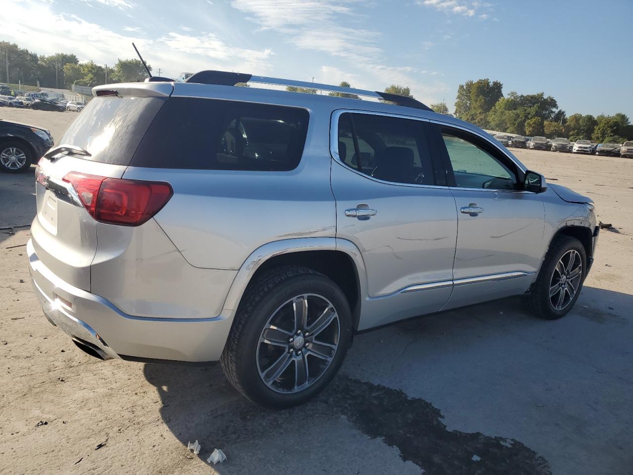2018 GMC ACADIA