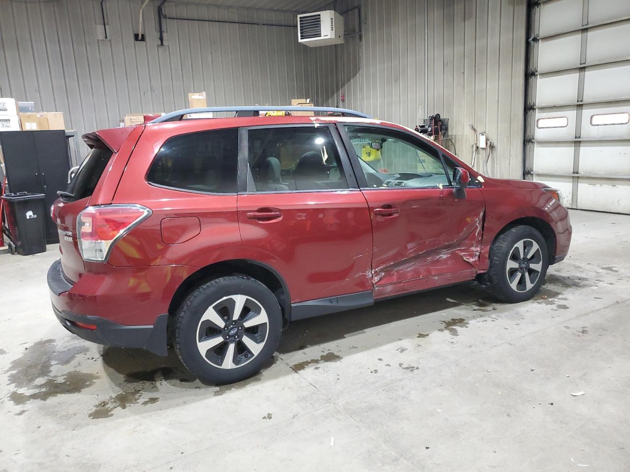 2017 SUBARU FORESTER