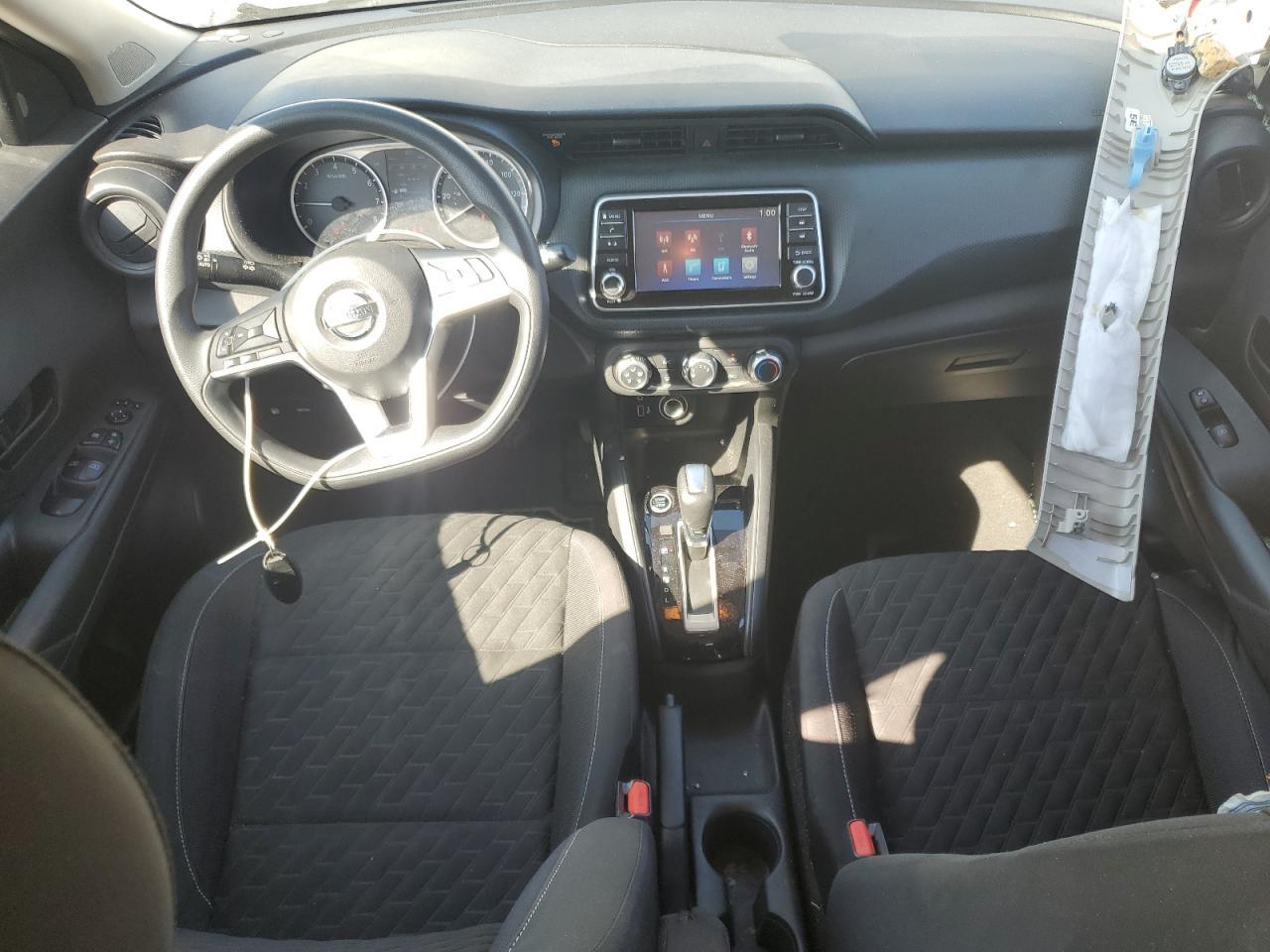 2021 NISSAN KICKS