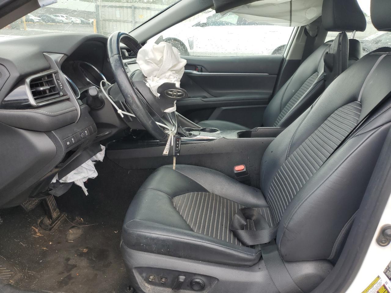2019 TOYOTA CAMRY