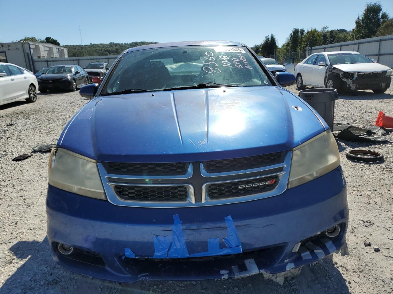 2013 DODGE Avenger