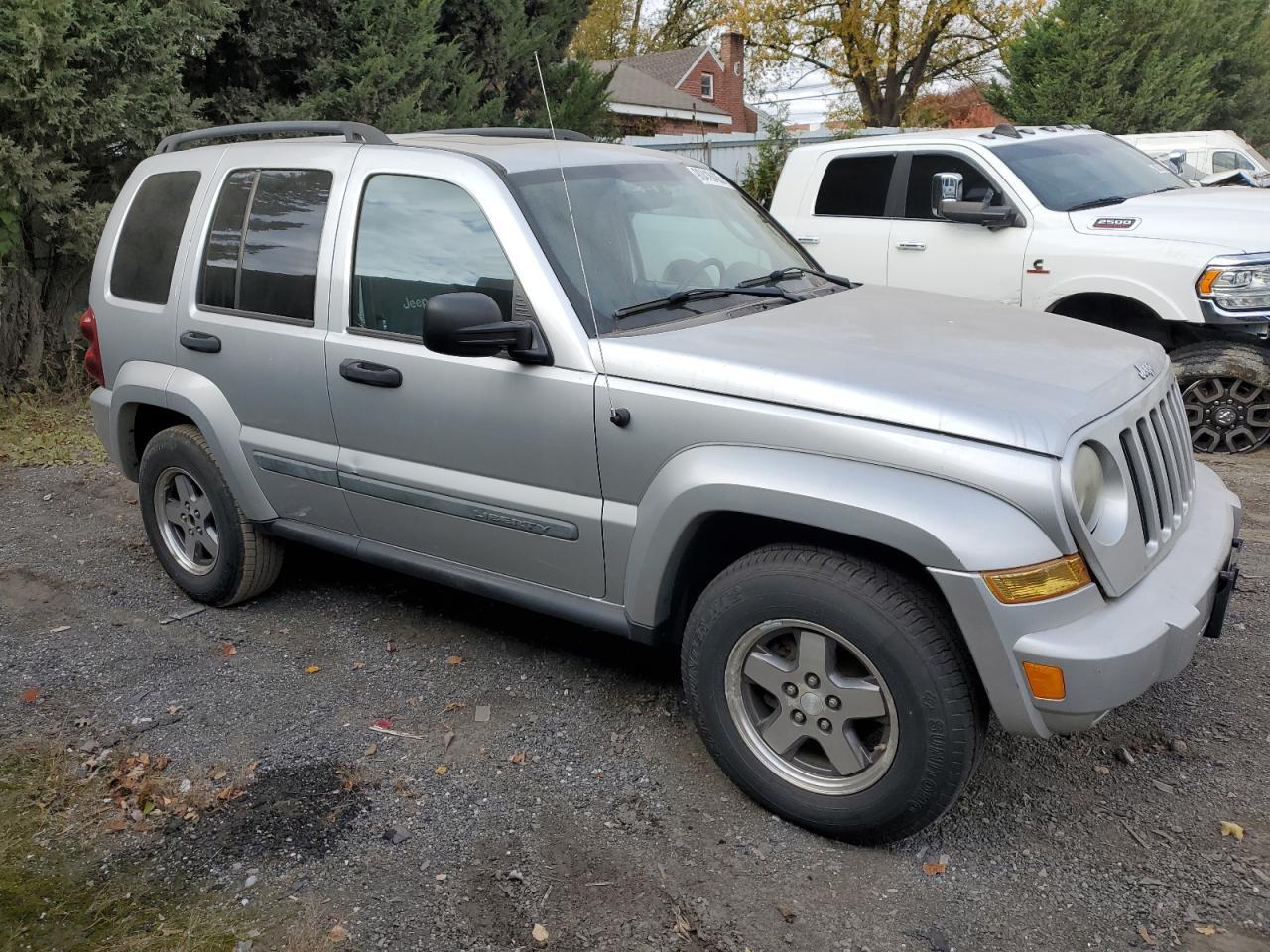 2005 JEEP Liberty