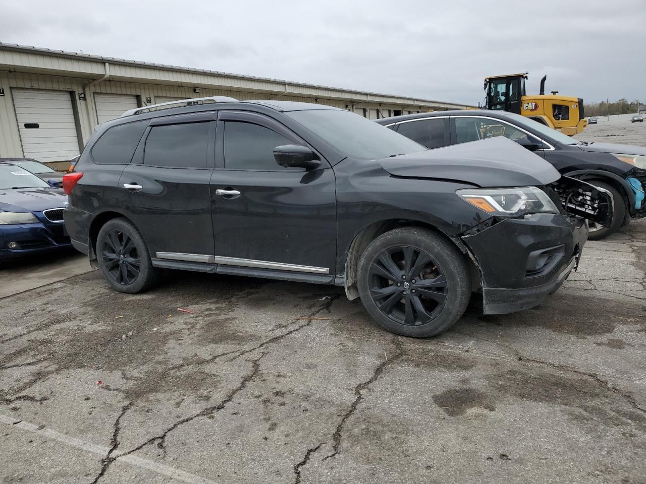 2017 NISSAN PATHFINDER