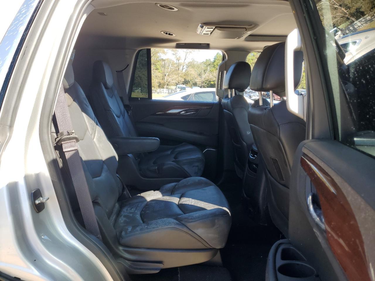 2016 CADILLAC ESCALADE