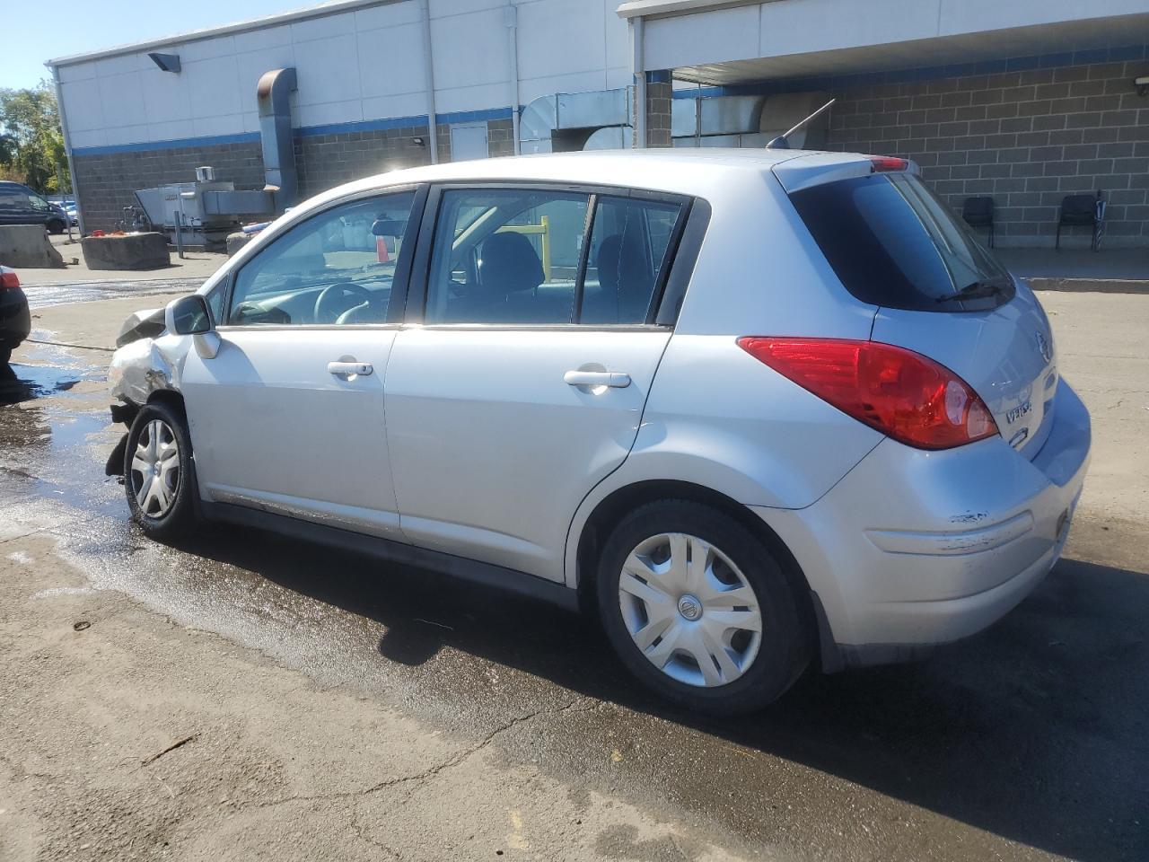 2010 NISSAN VERSA
