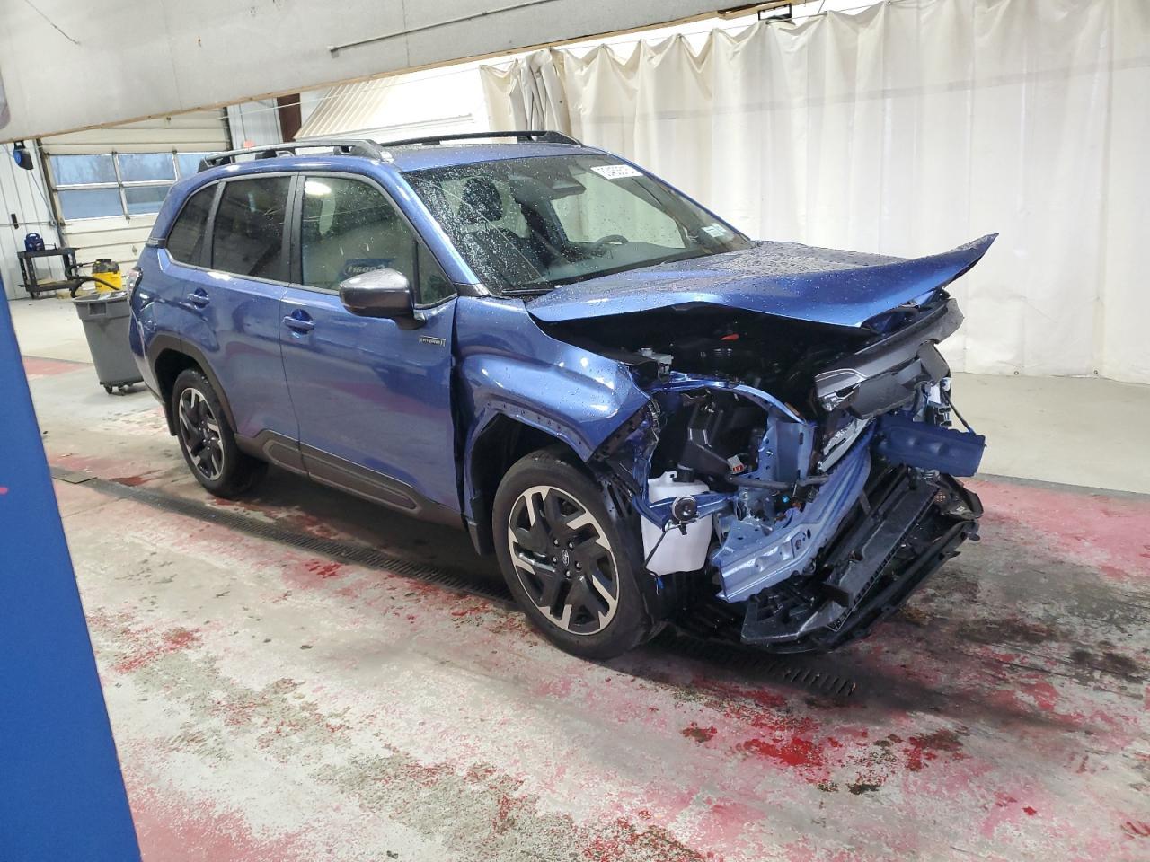 2025 SUBARU FORESTER