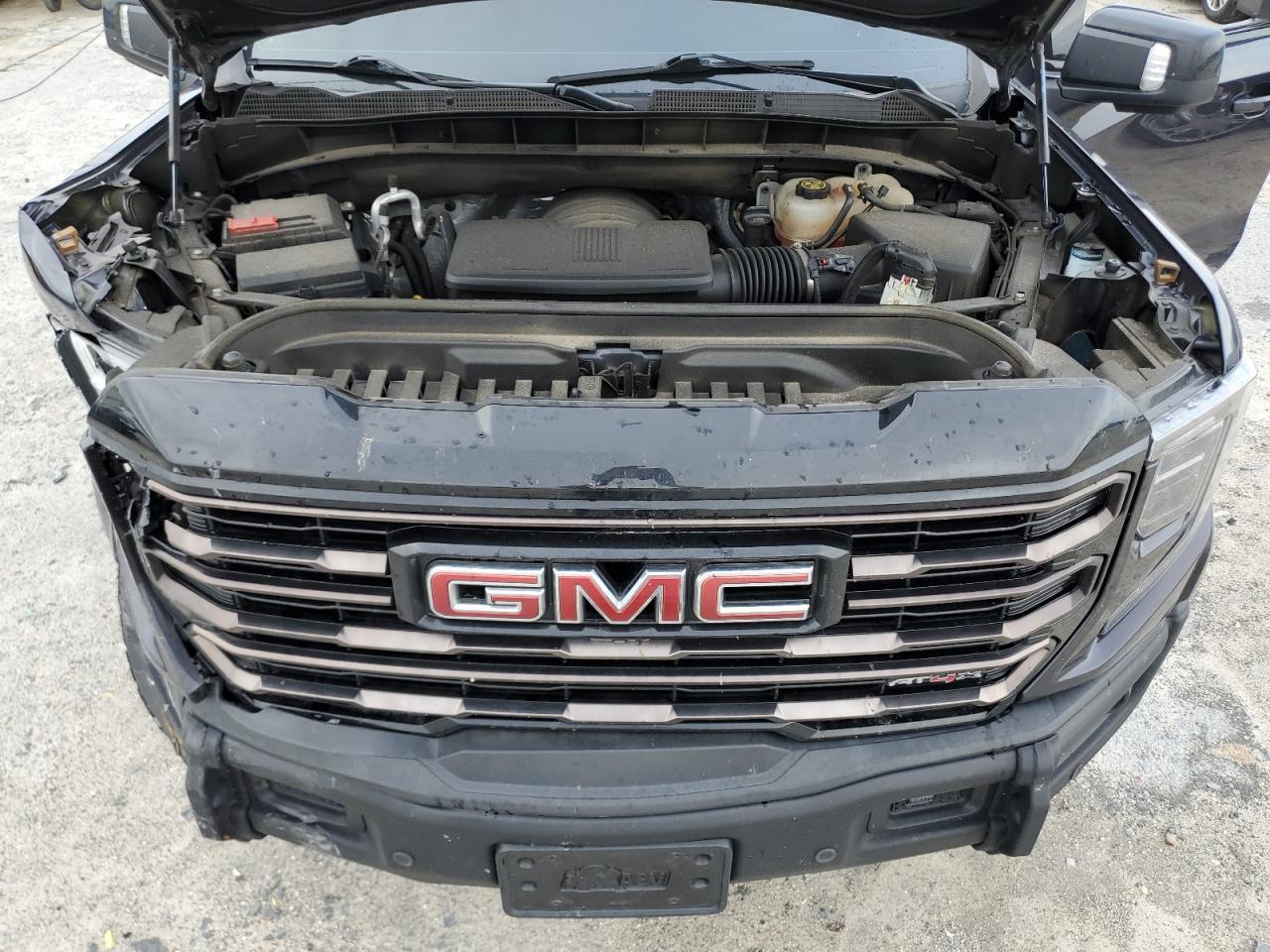 2023 GMC Sierra