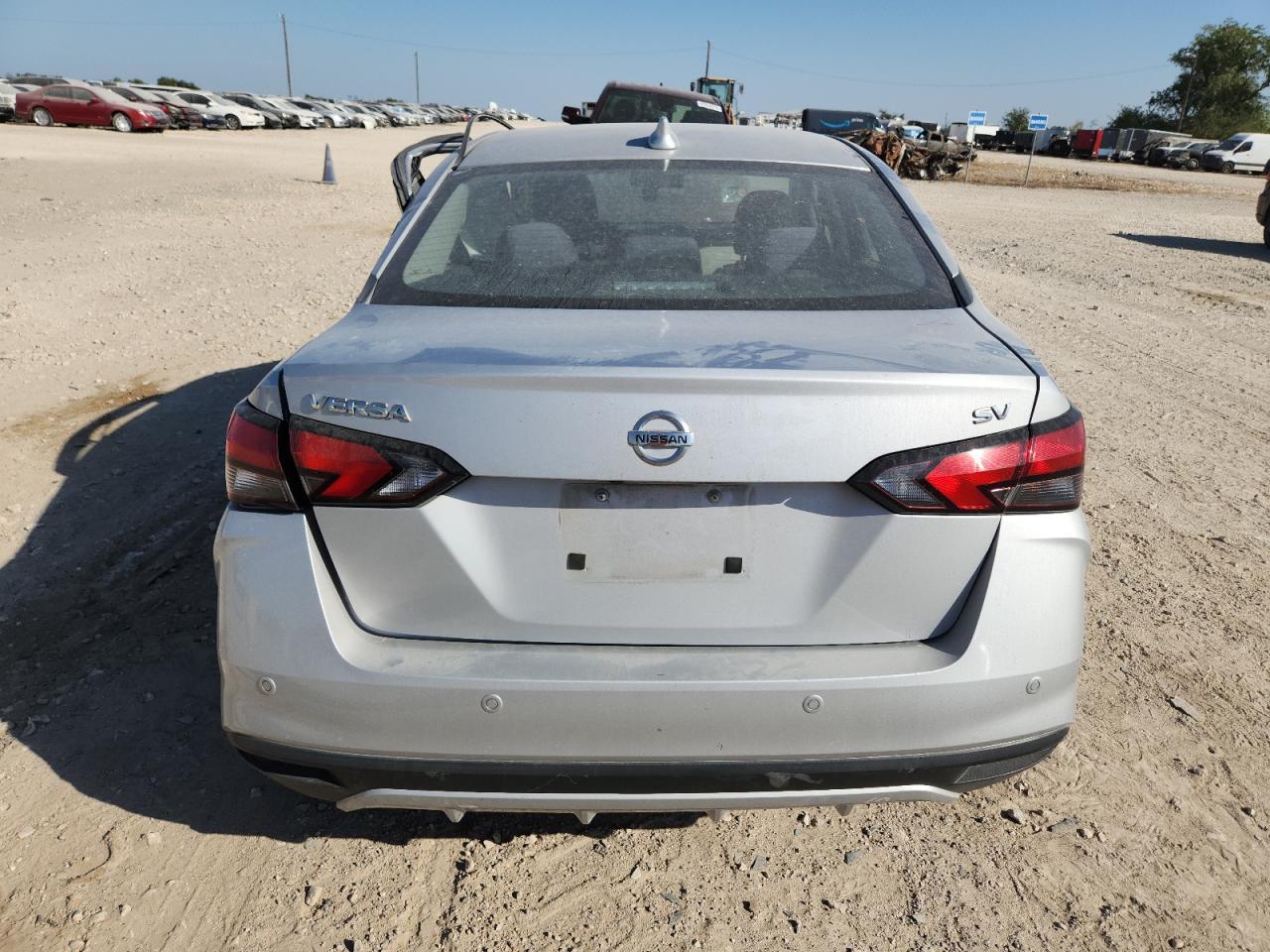 2021 NISSAN VERSA