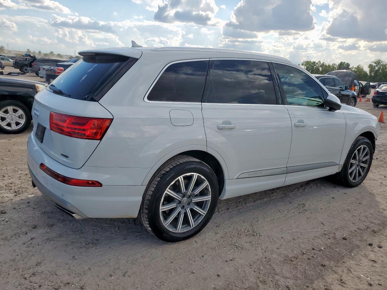 2018 AUDI Q7