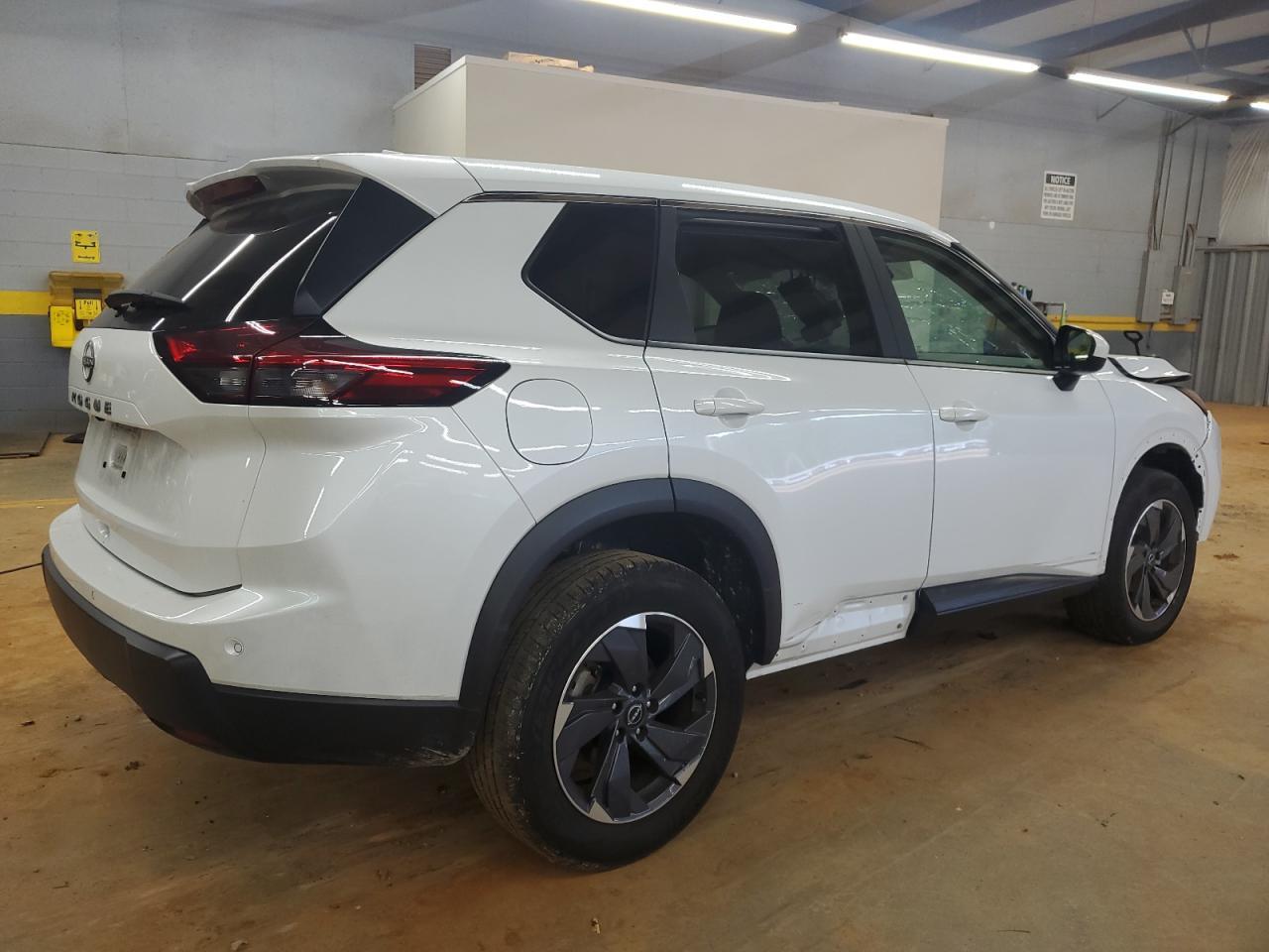 2025 NISSAN ROGUE