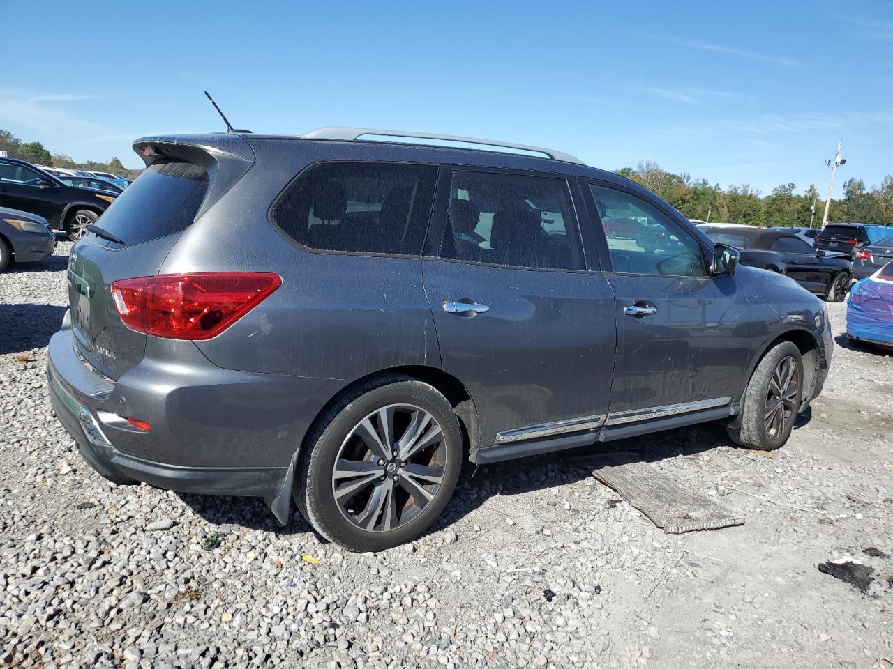 2018 NISSAN PATHFINDER