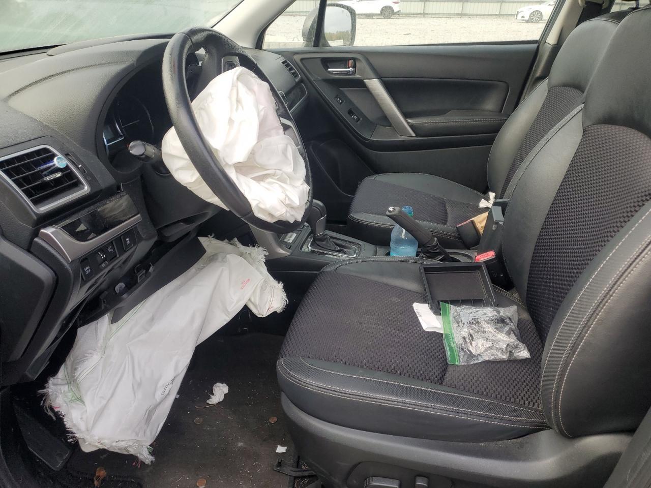 2018 SUBARU FORESTER