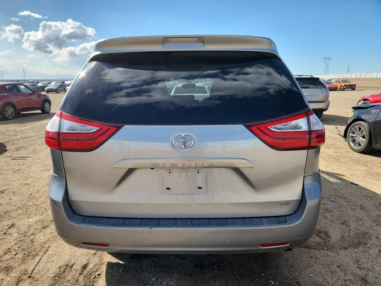 2017 TOYOTA SIENNA