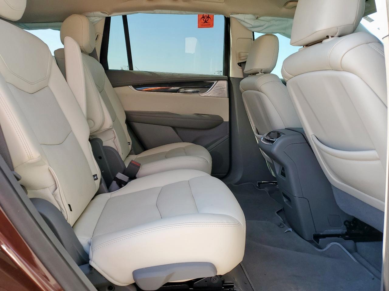2022 CADILLAC XT6