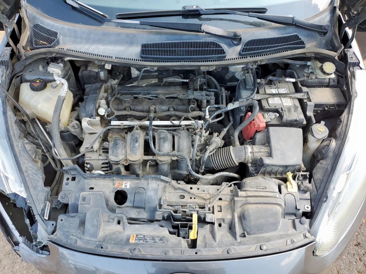 2016 FORD Fiesta