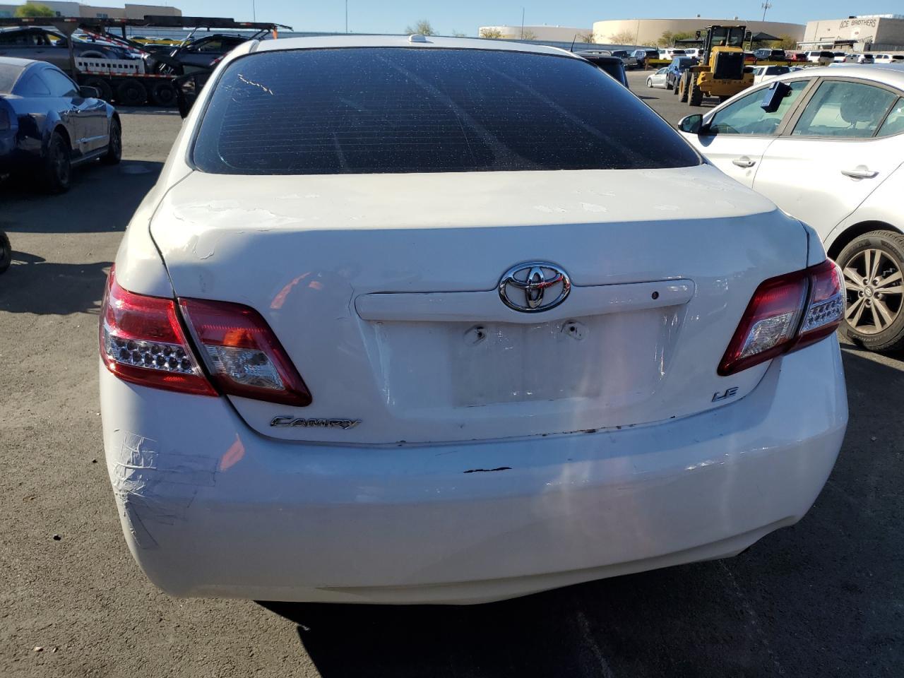 2010 TOYOTA CAMRY