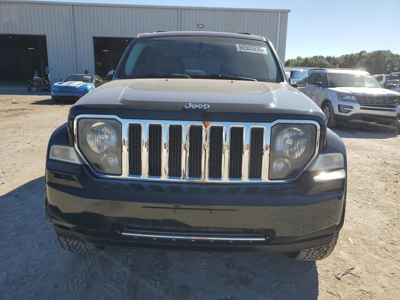 2012 JEEP Liberty