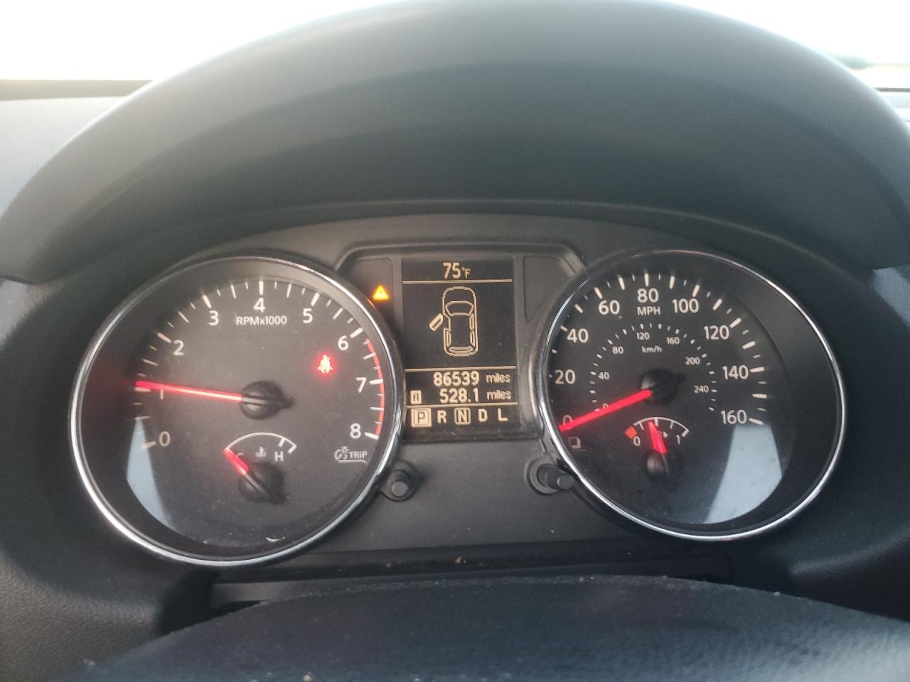2011 NISSAN ROGUE